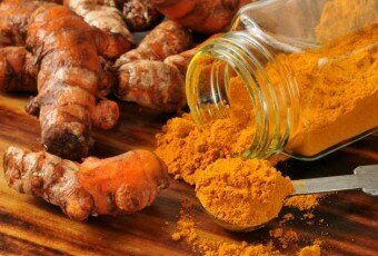 5 cách trị nám bằng nghệ tươi (1)