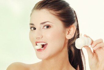 LOẠI TRỪ TRỊ MỤN TRỨNG CÁ 1 TÉP TỎI
